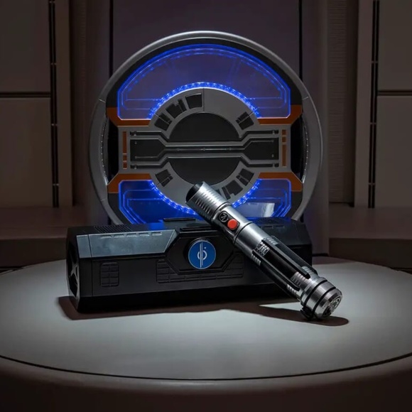 Disney Star Wars Galaxy's Edge Galactic Starcruiser Chandrila Halcyon Shield - Picture 2 of 11